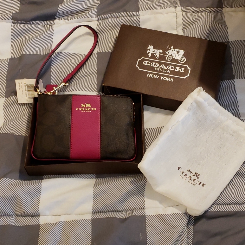 Authentic Coach Wristlet